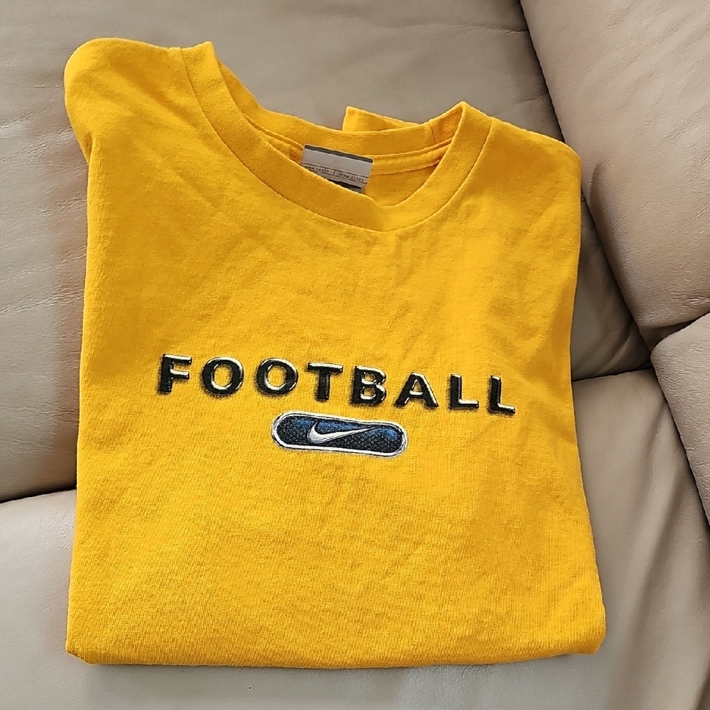Vintage Nike Golden Sports Tee